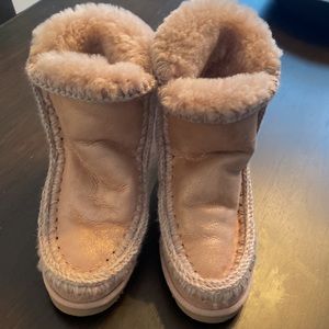 MOU Eskimo metallic rose quartz boots 39